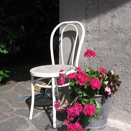 B&B Bosco Fiorito Malgesso Екстериор снимка
